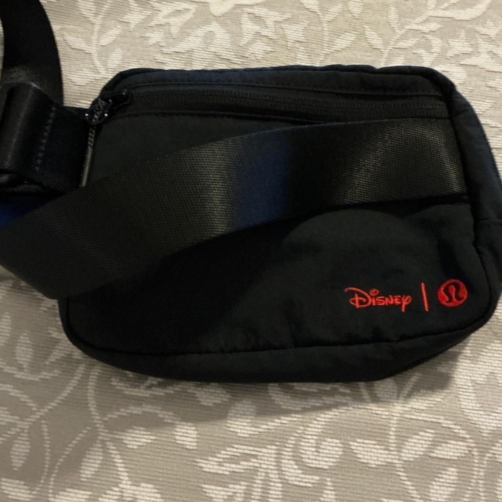 lululemon athletica Black Belt Bag with Red Embroidery - Picture 3 of 7
